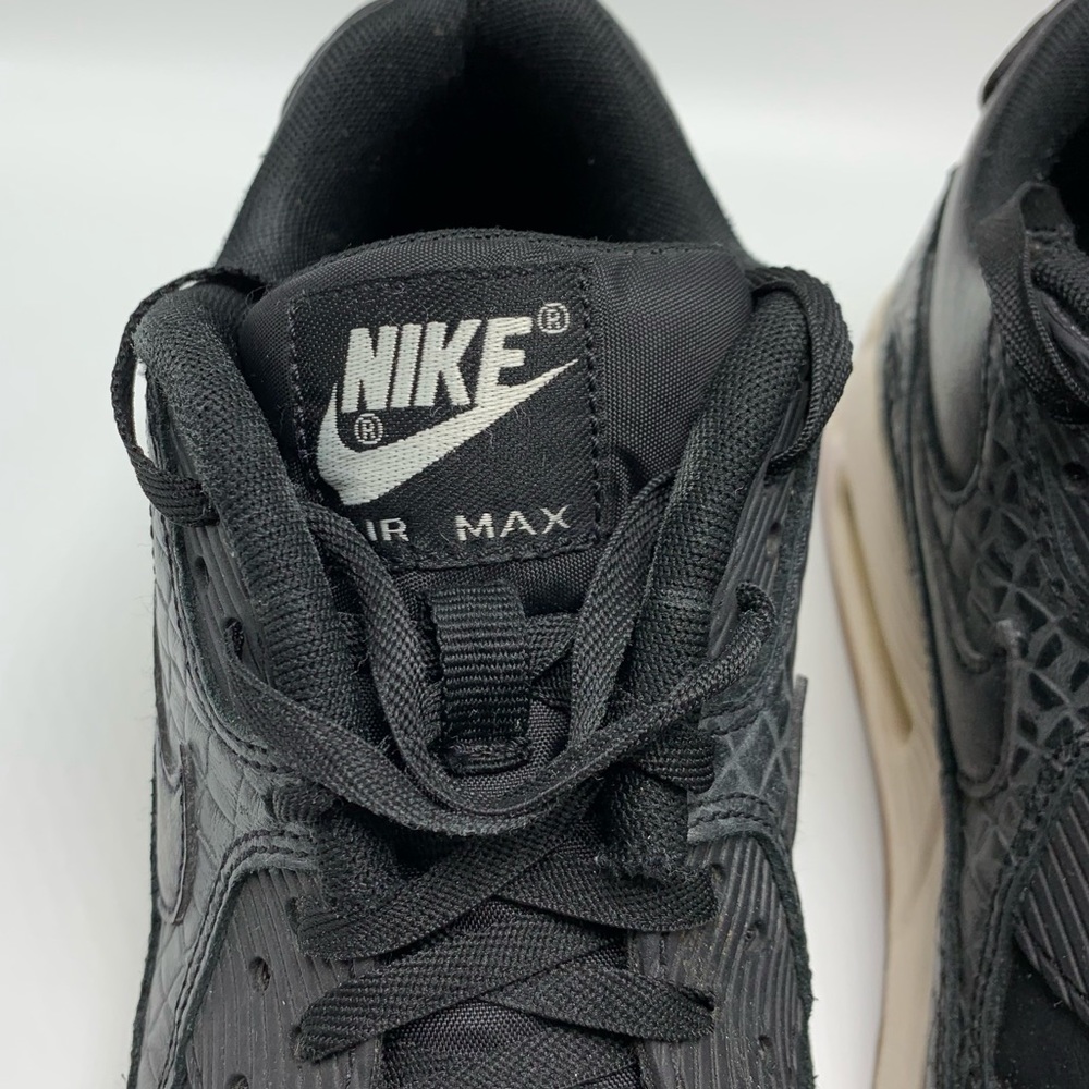 Women’s Nike Air Max 90 SE - Picture 7 of 13